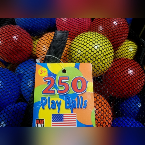 Play balls - Picture 3 of 6